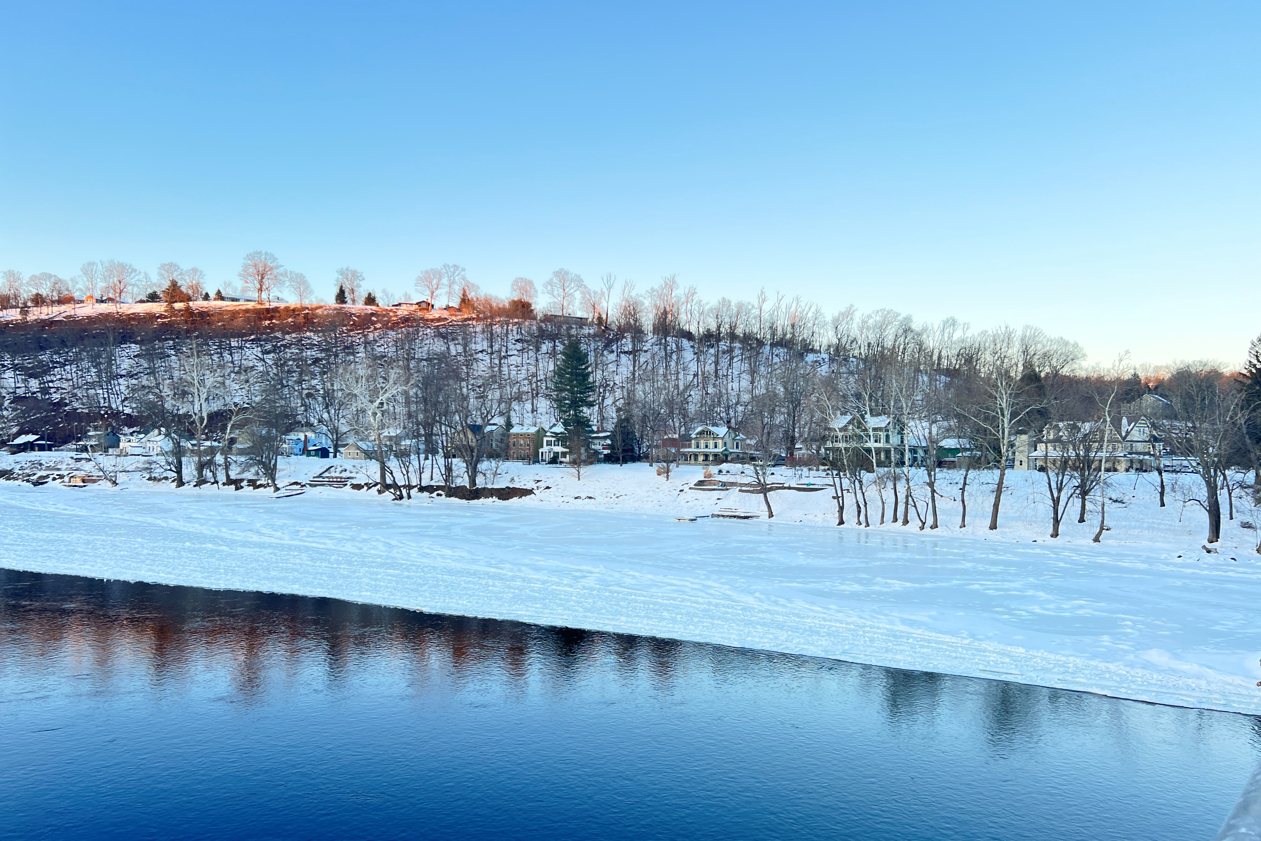 the town of milford nj with the delaware river in front